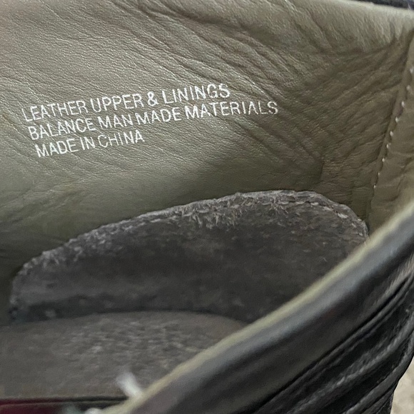 Born Crown Black Ankle Boots US Size 9M Black Leather Excellent Used Condition - Picture 8 of 9